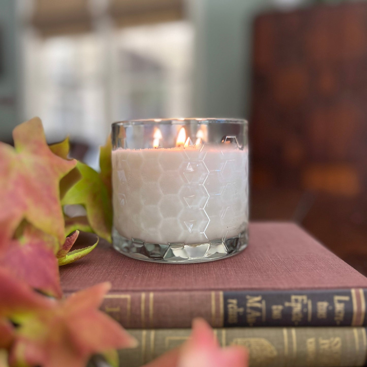 Autumn Embrace Candle ~ Vanilla + Maple + Cinnamon - LIMITED RELEASE!
