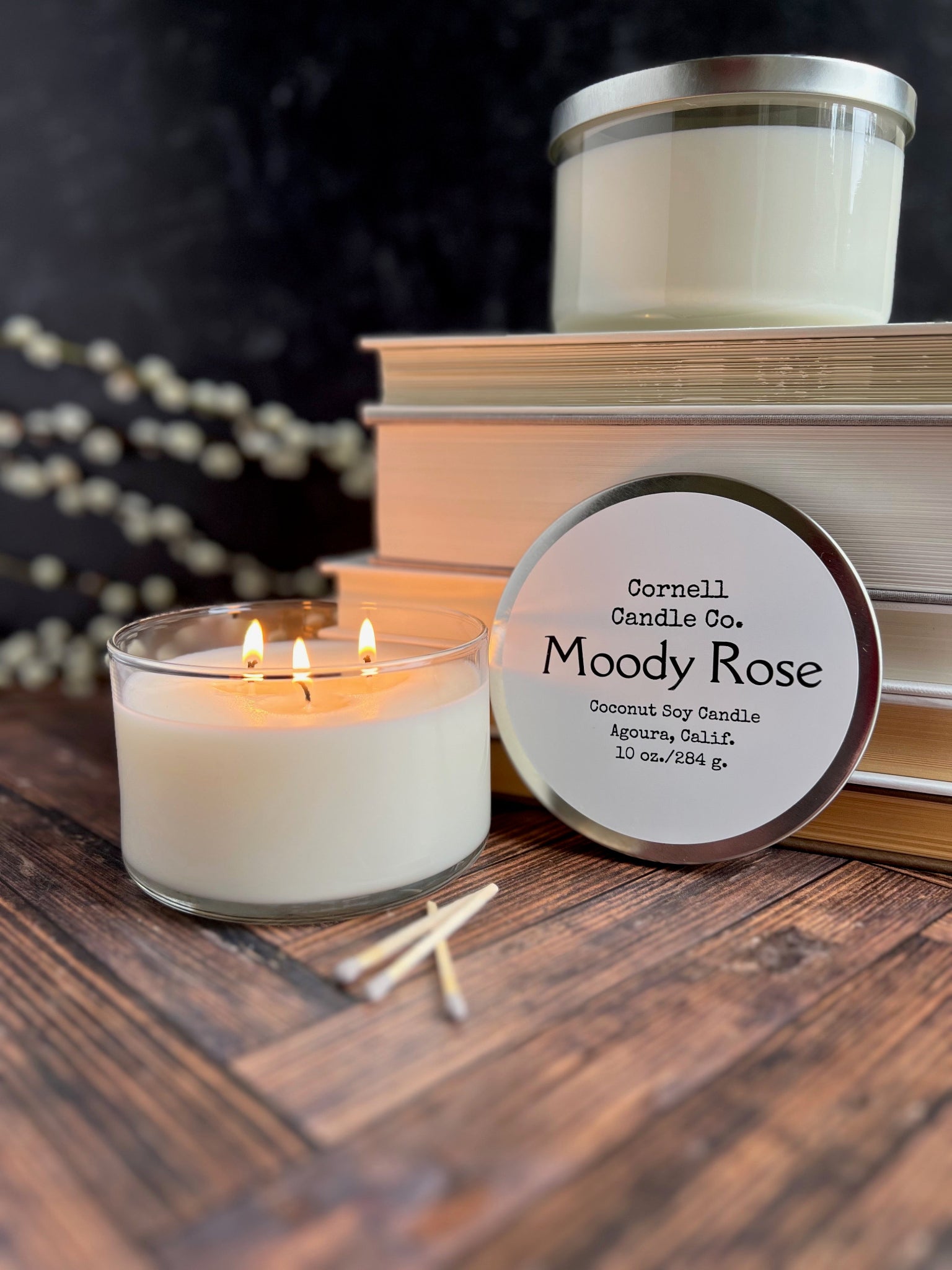 Moody Rose Candle - rose, oud scent