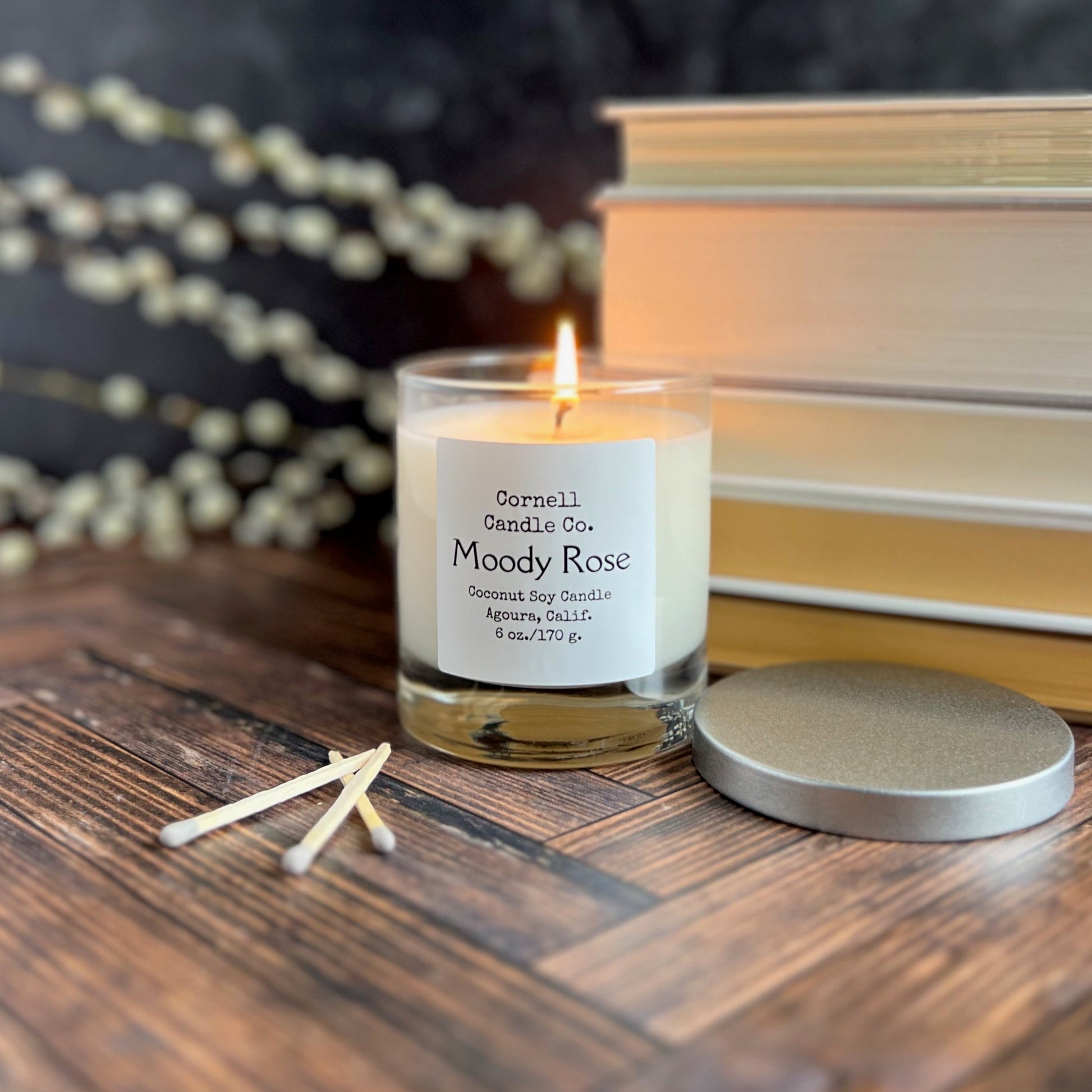 Moody Rose Candle - rose, oud scent