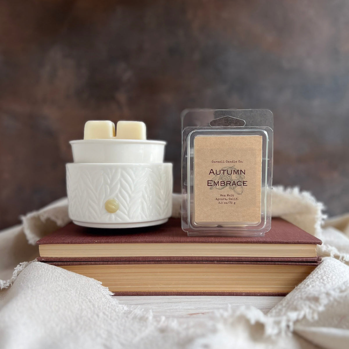 Autumn Embrace Wax Melt ~ Vanilla + Maple + Cinnamon